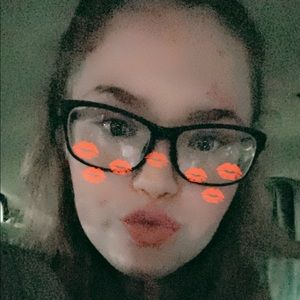 Meet your Posher, Tabitha